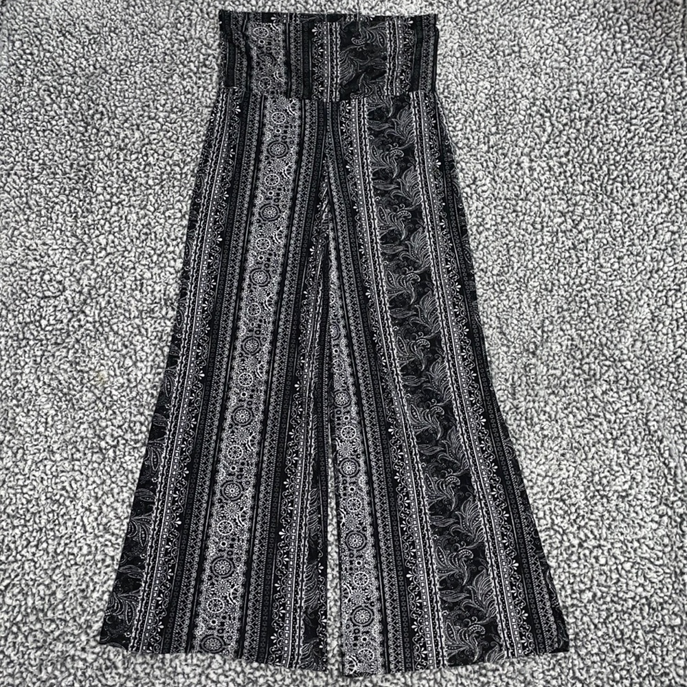 Wide-Legged Pants